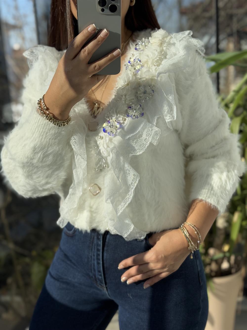 İthal Yarım Güllü İncili Hırka Beyaz