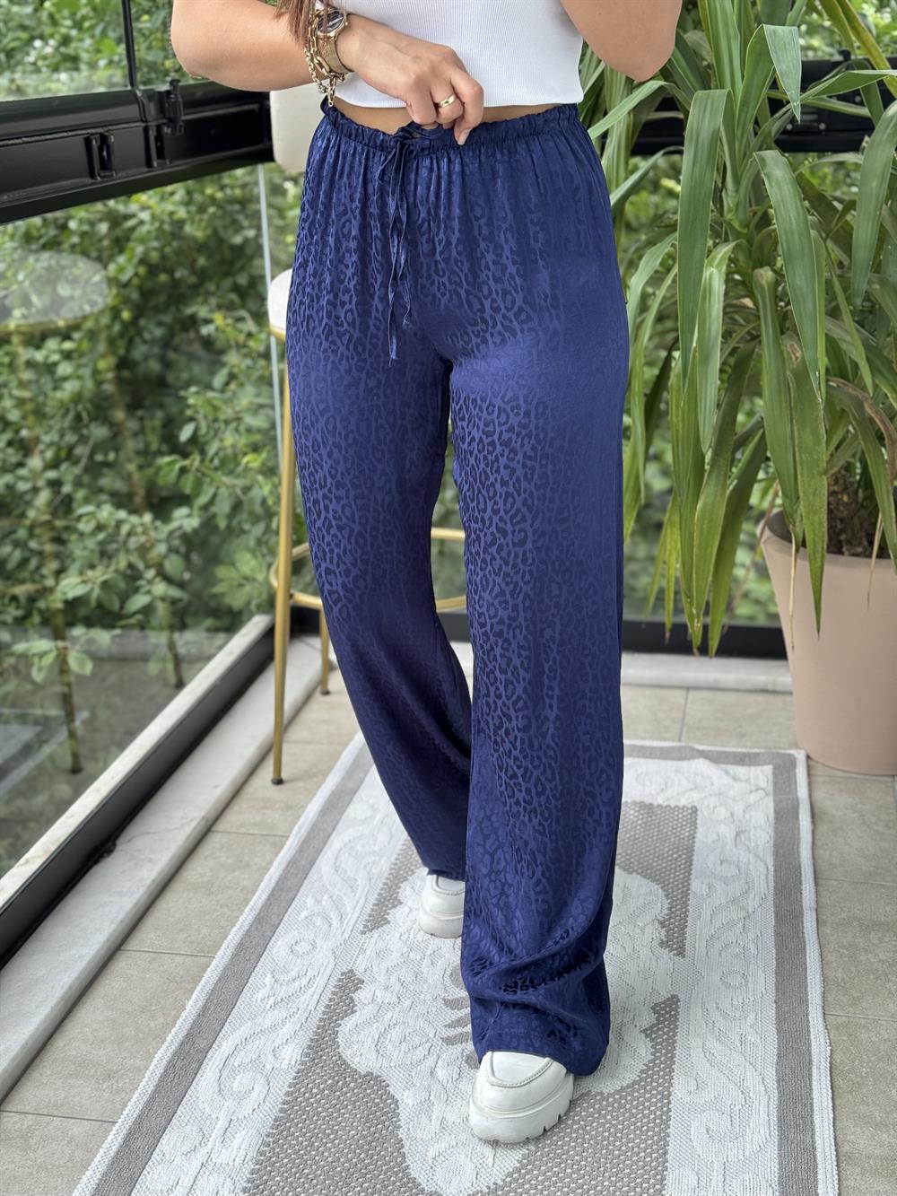 Jakarlı Bol Paça Pantolon Lacivert