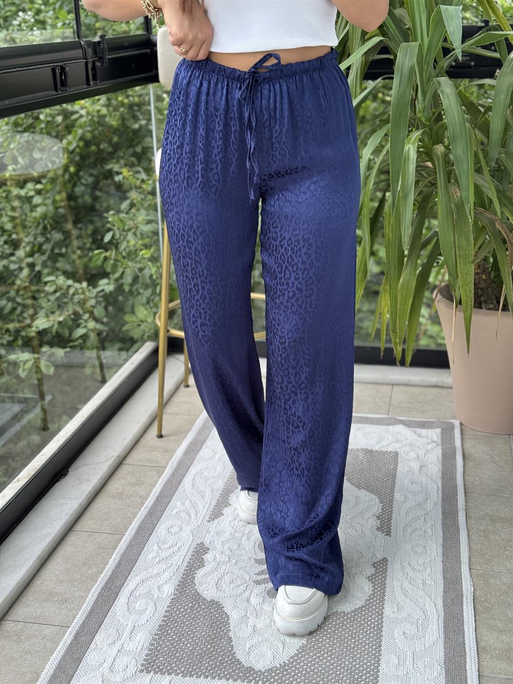 Jakarlı Bol Paça Pantolon Lacivert