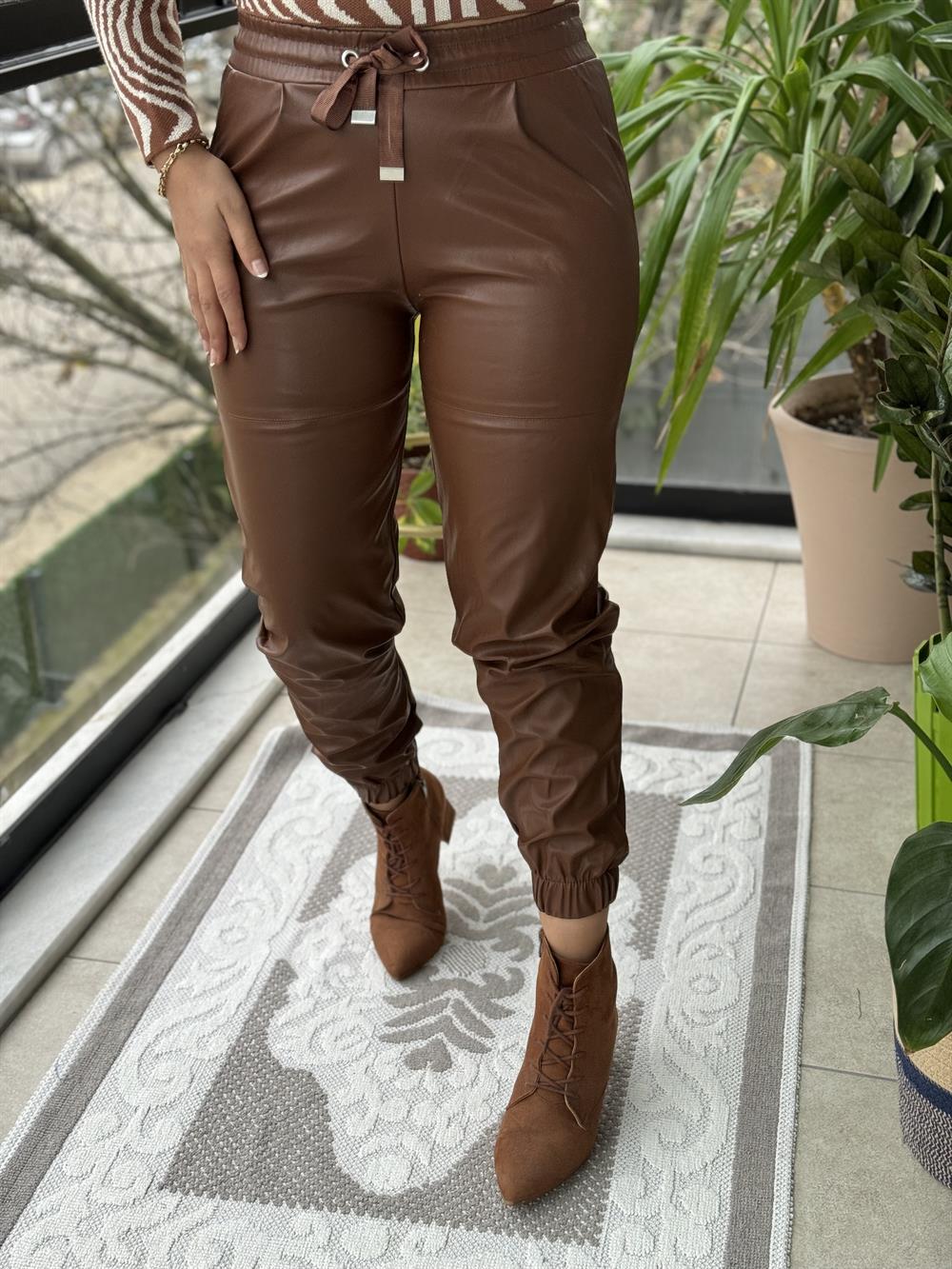 Kahve Deri Pantolon 