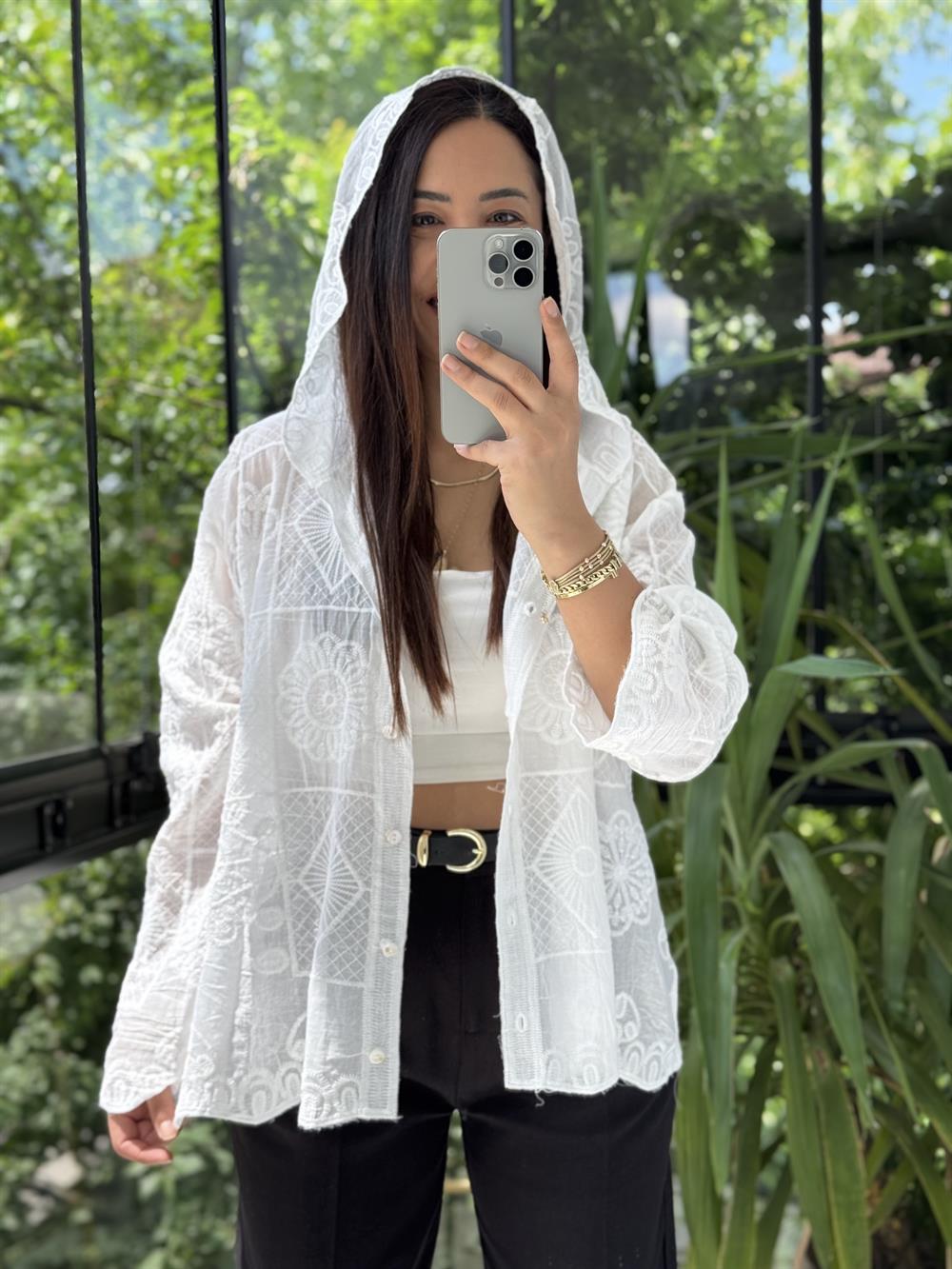 Kapşonlu Desenli işlemeli Hırka Beyaz