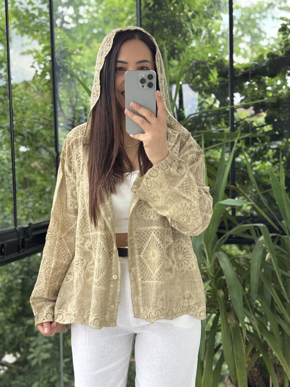 Kapşonlu Desenli işlemeli Hırka Vizon