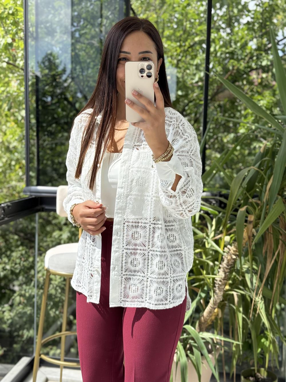 Kare Dantelli Gömlek Beyaz