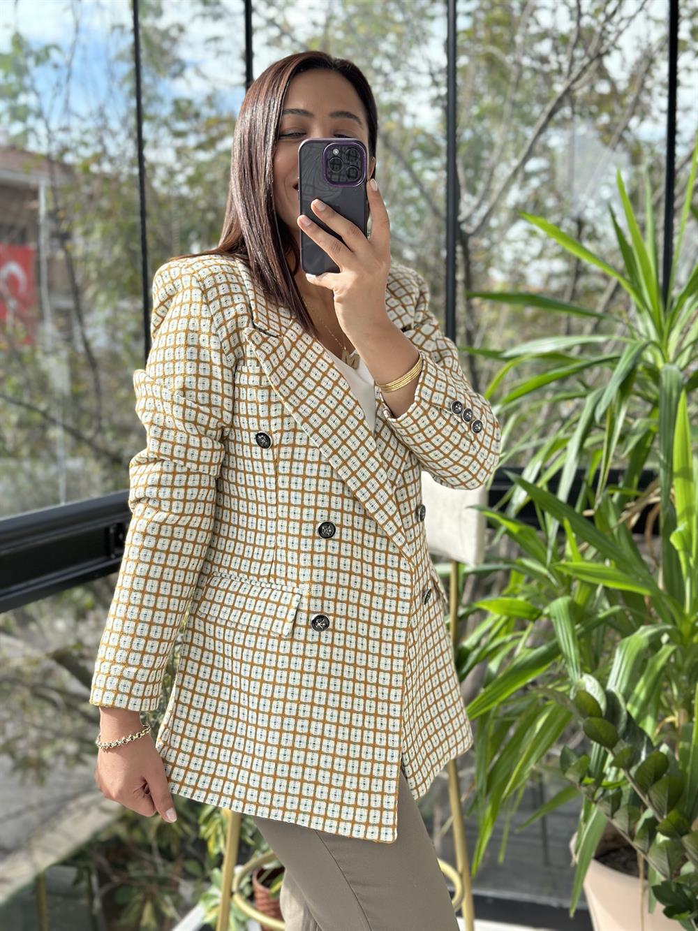 Kare Detaylı Gümüş Düğme Blazer Karamel