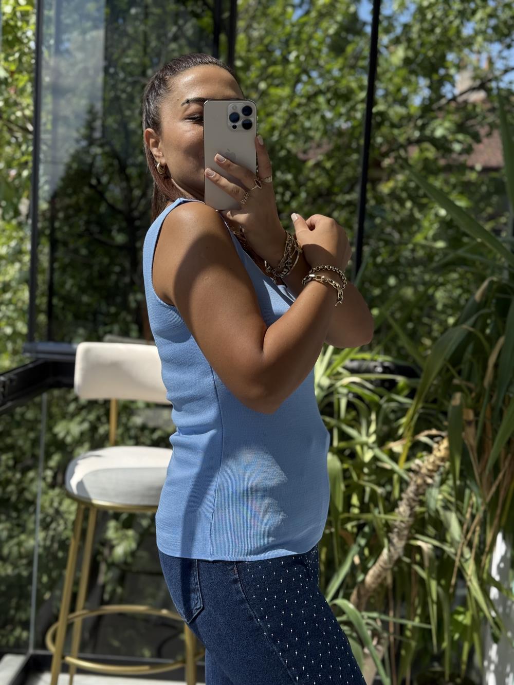 Kare Yaka Atlet Bebe Mavisi