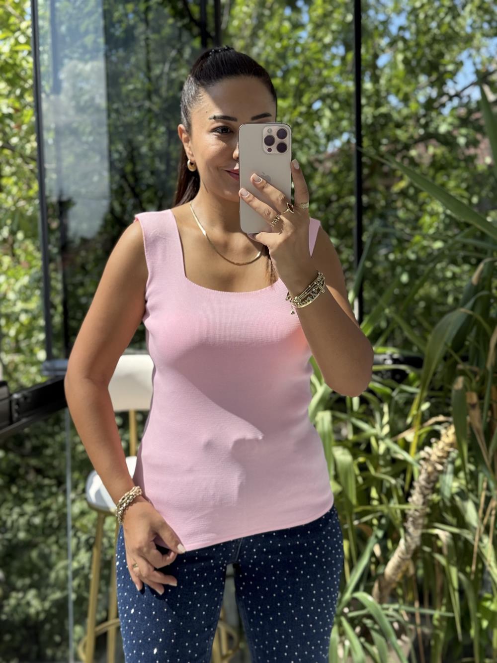 Kare Yaka Atlet Pembe