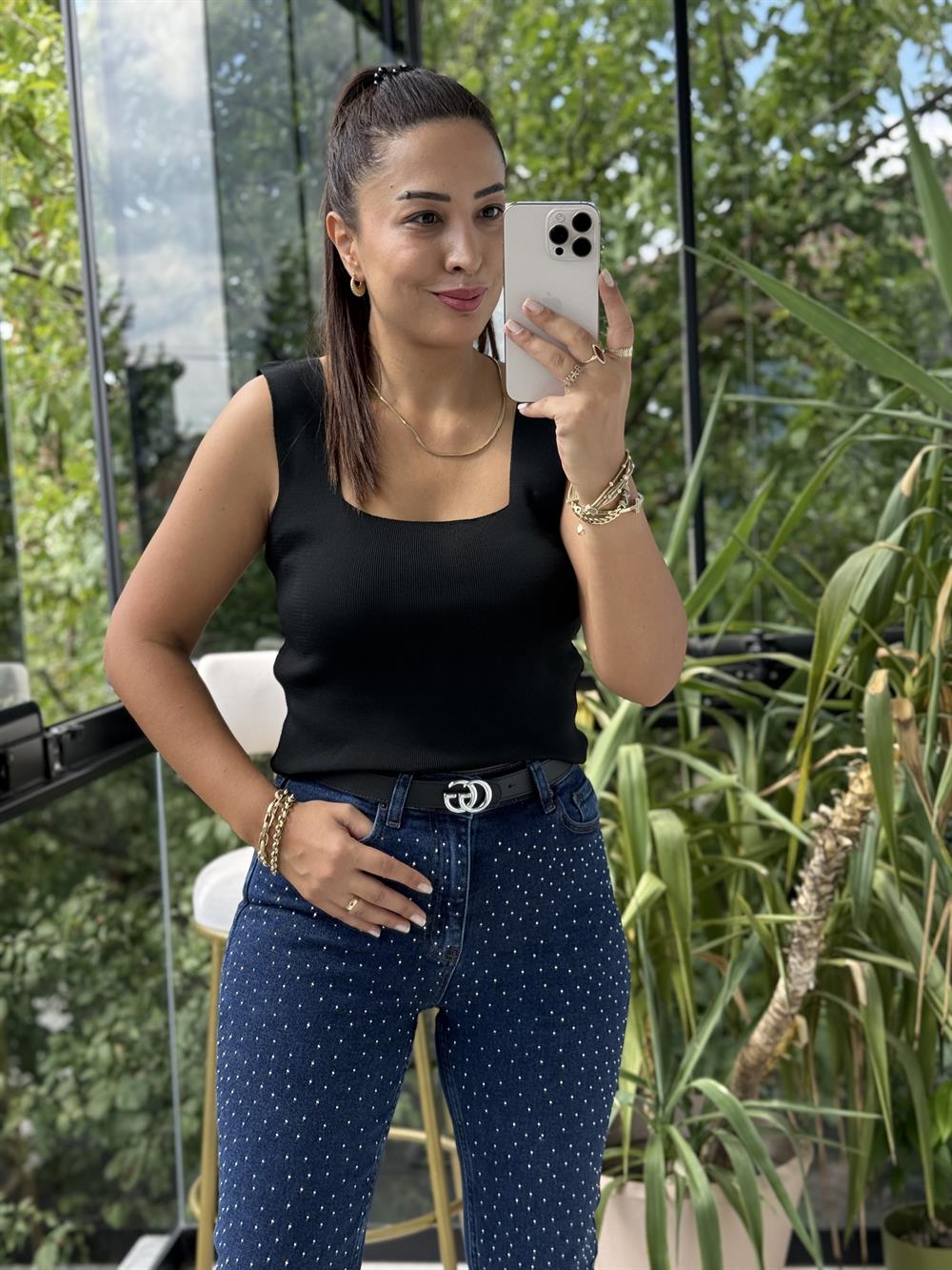 Kare Yaka Atlet Siyah