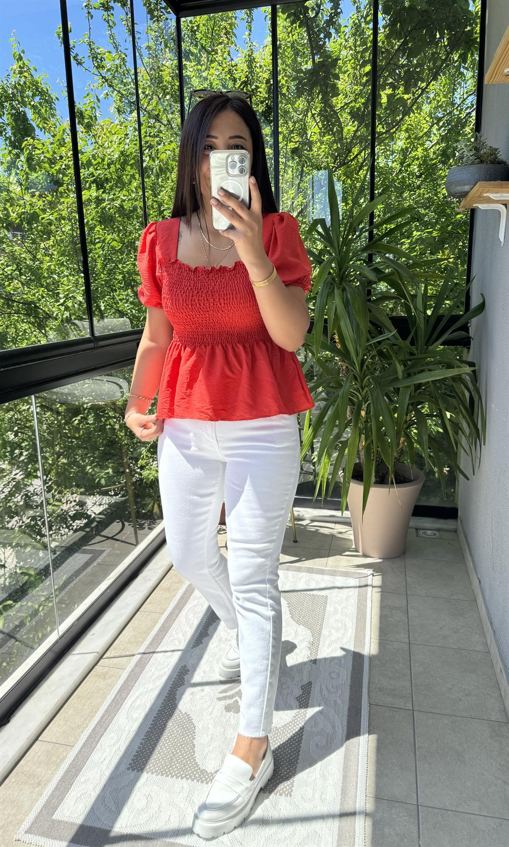 Göğüsü Lastikli Bluz Nar Çiçeği 