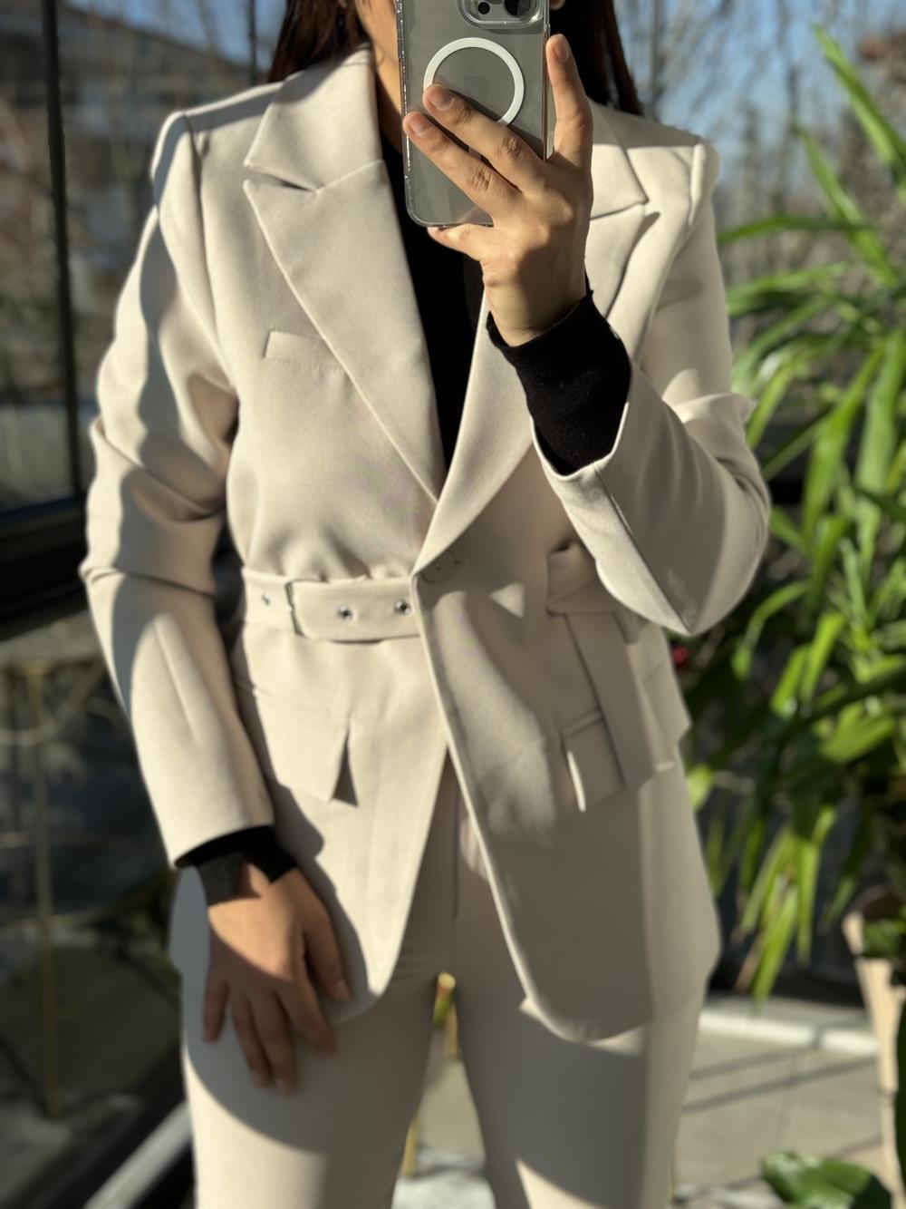 Kemerli Blazer Ceket Taş