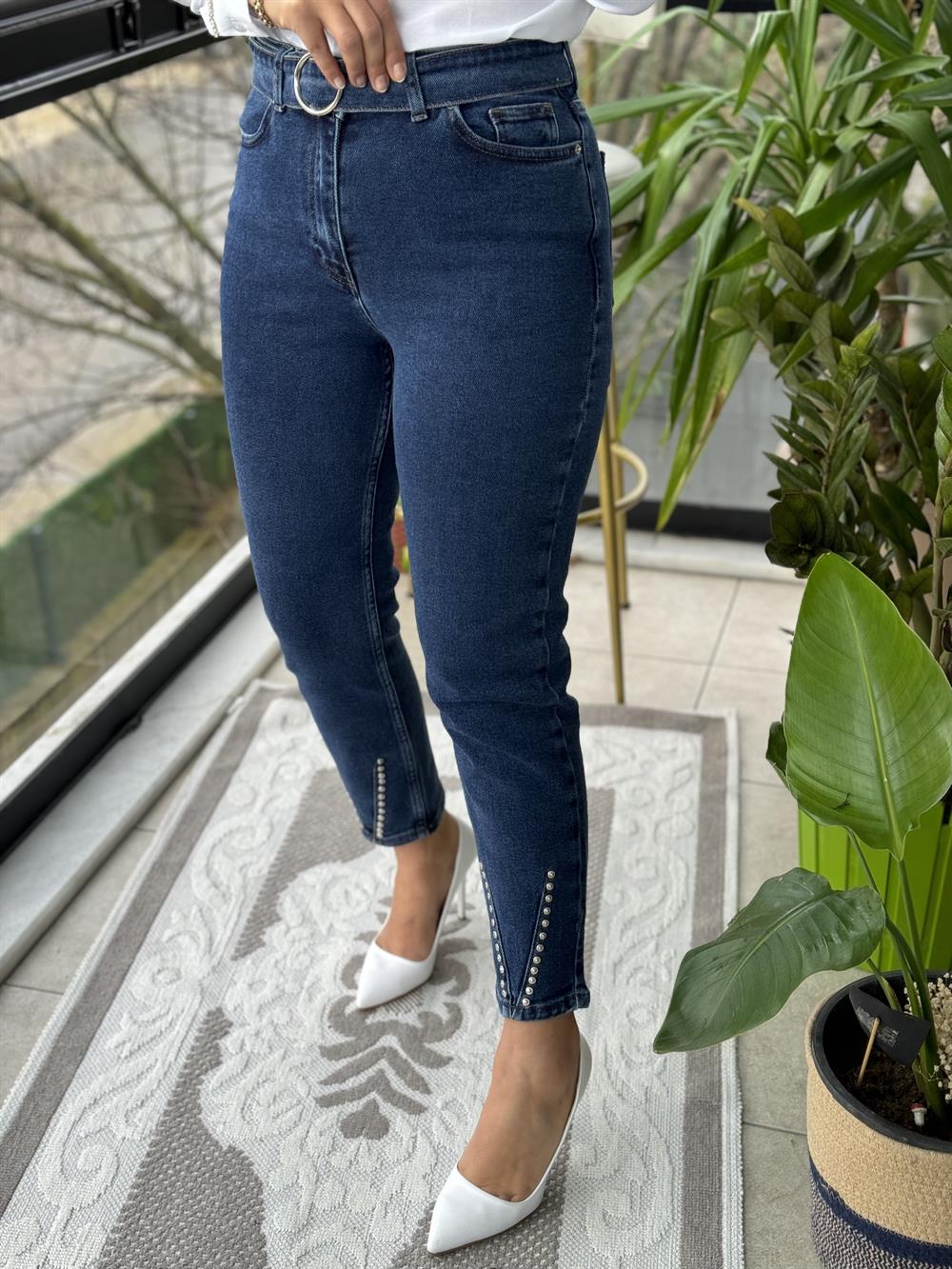 Kemerli Paça Detaylı Mom Jean Lacivert