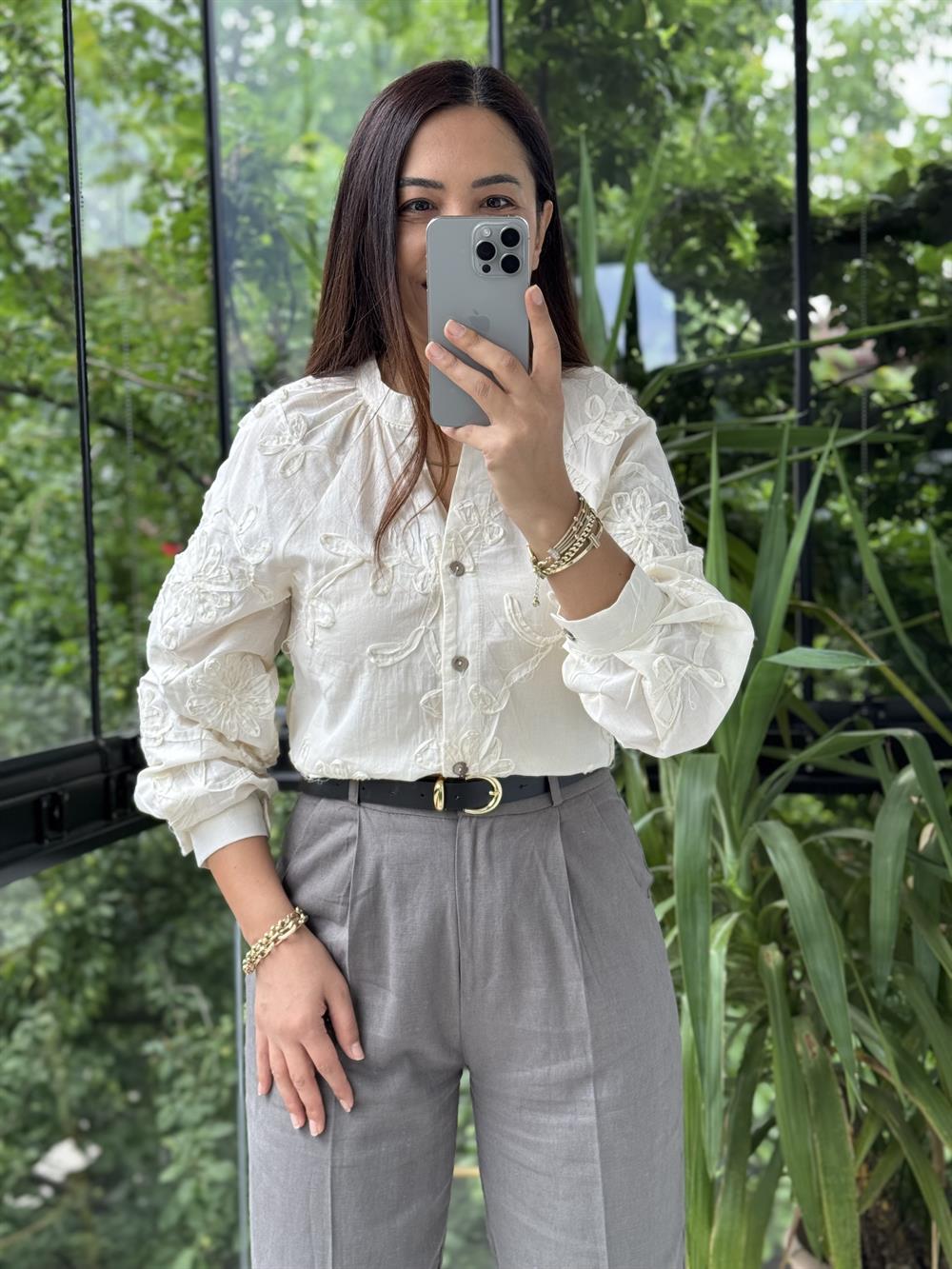 Kendinden Çiçekli Gömlek bej