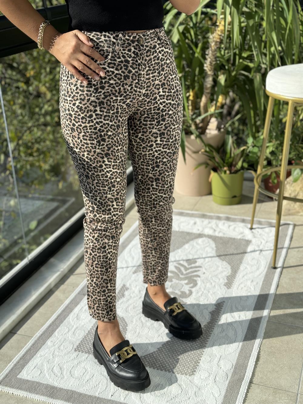 Kesik Paça Lüx Seri Jean Leopar