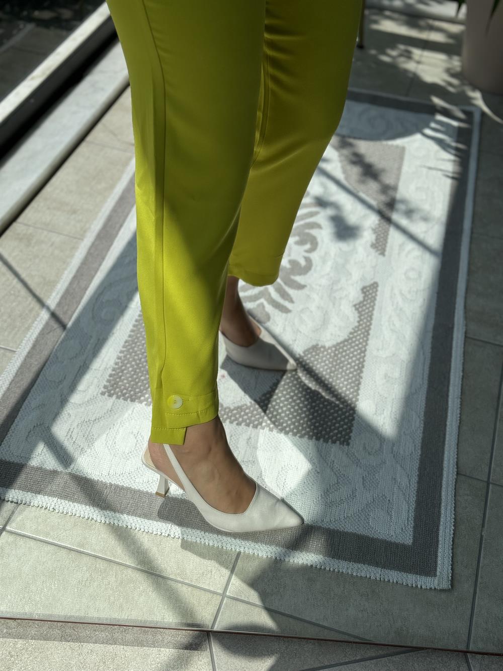 Kivi Paçası Düğmeli Havuç Kumaş Pantolon