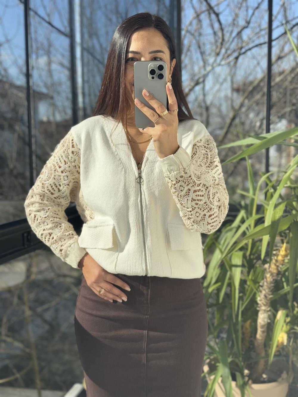 Kolları Dantel Örme Hırka Krem