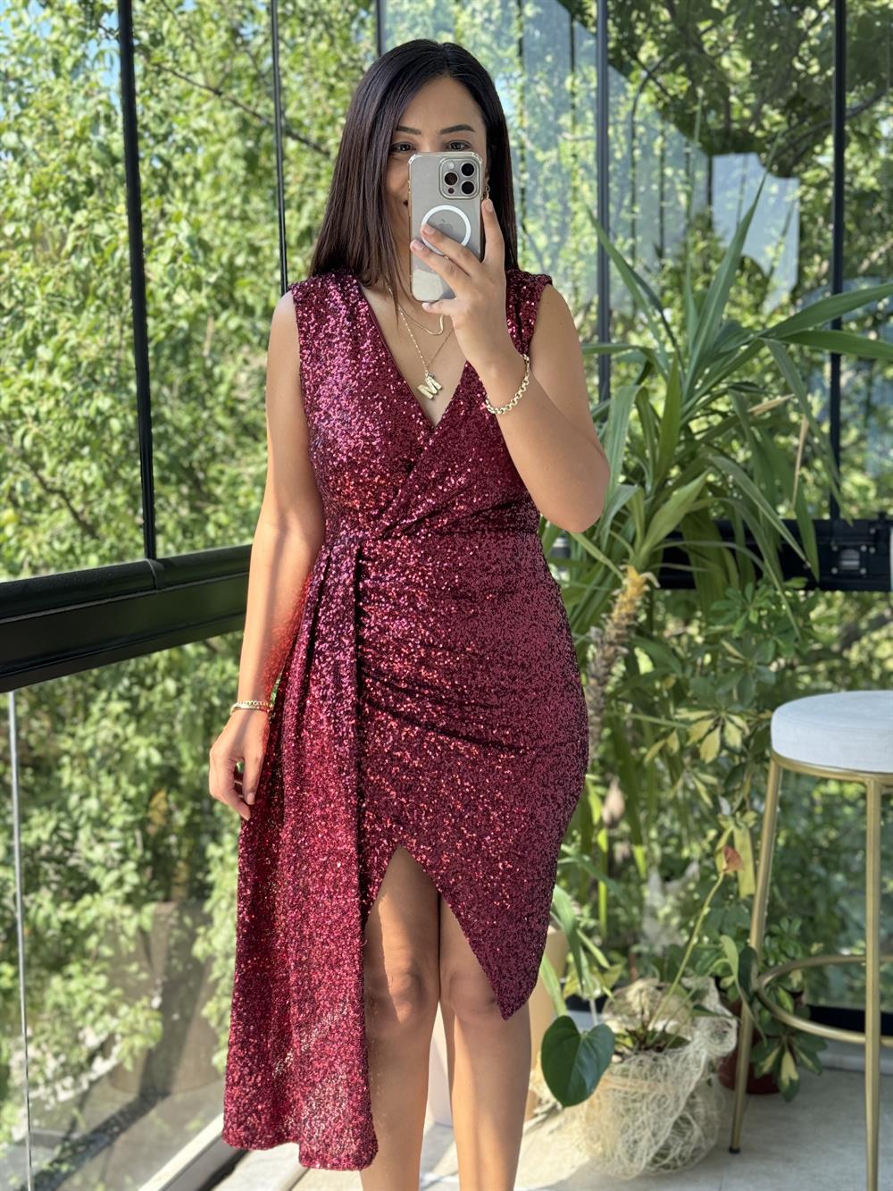 Kolsuz Yırtmaçlı Pul Abiye Kırmızı