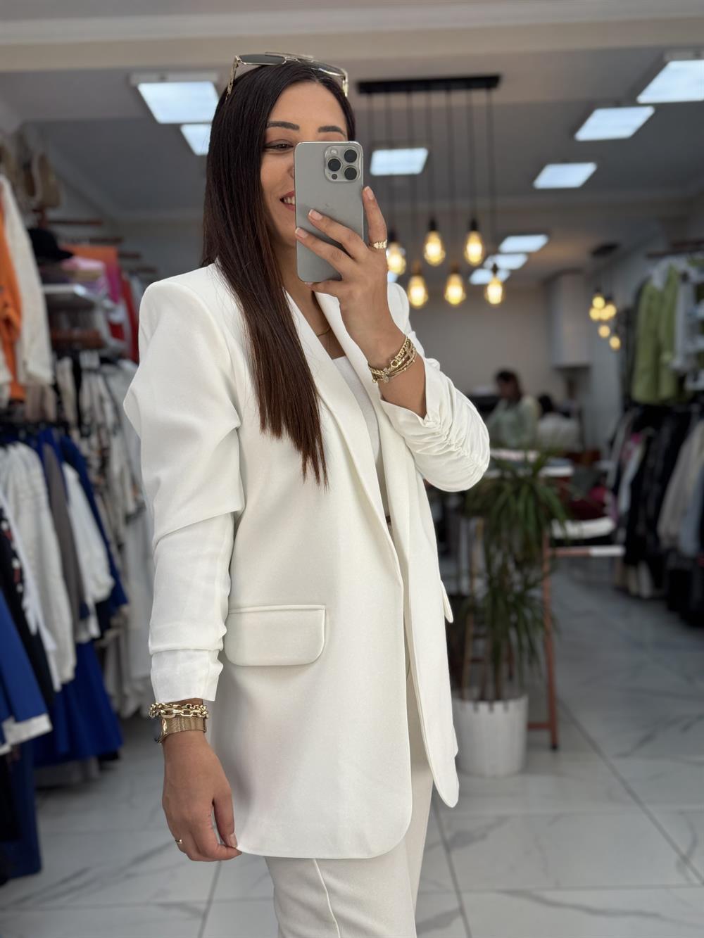 Kolu Büzgülü Blazer Ceket Beyaz