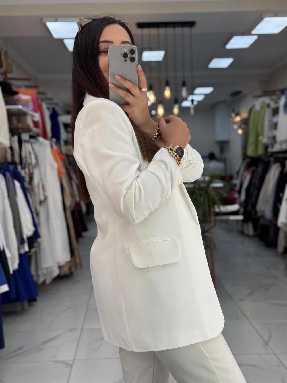 Kolu Büzgülü Blazer Ceket Beyaz