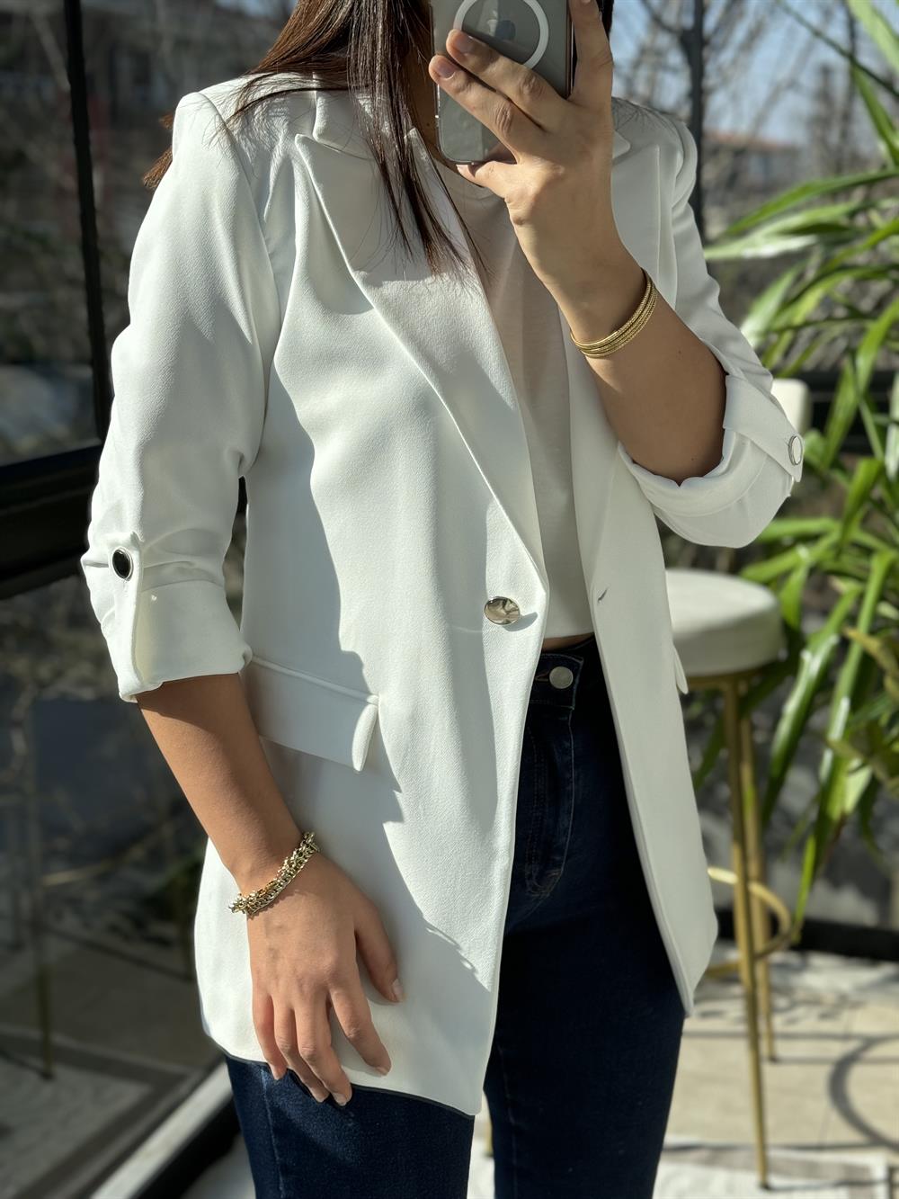 Kolu Düğmeli Blazer Ceket Beyaz