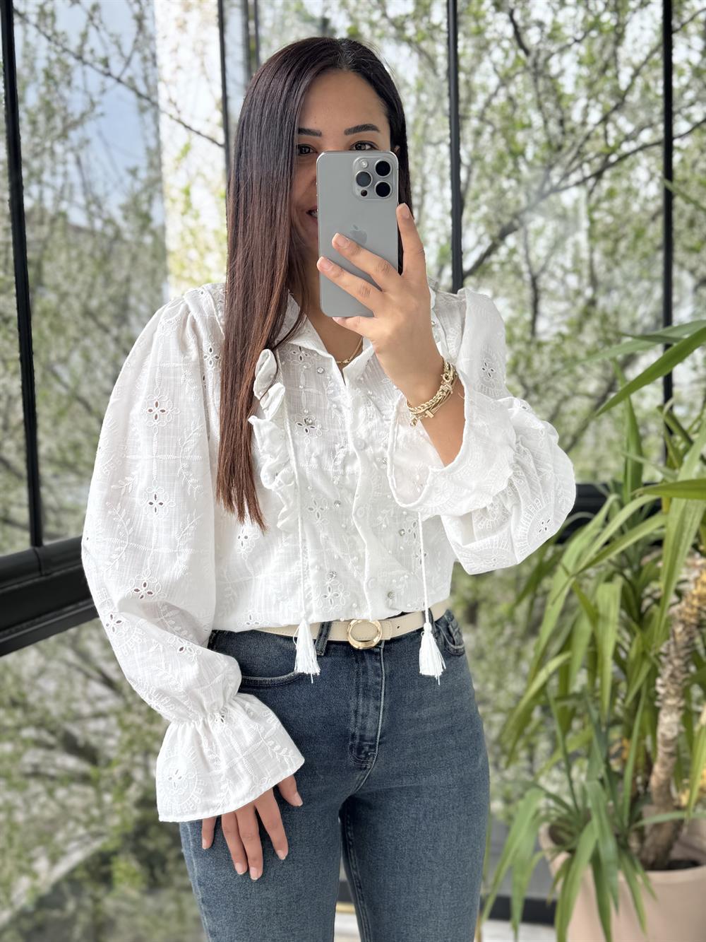 Komple Brode Taş İşlemeli Gömlek Beyaz