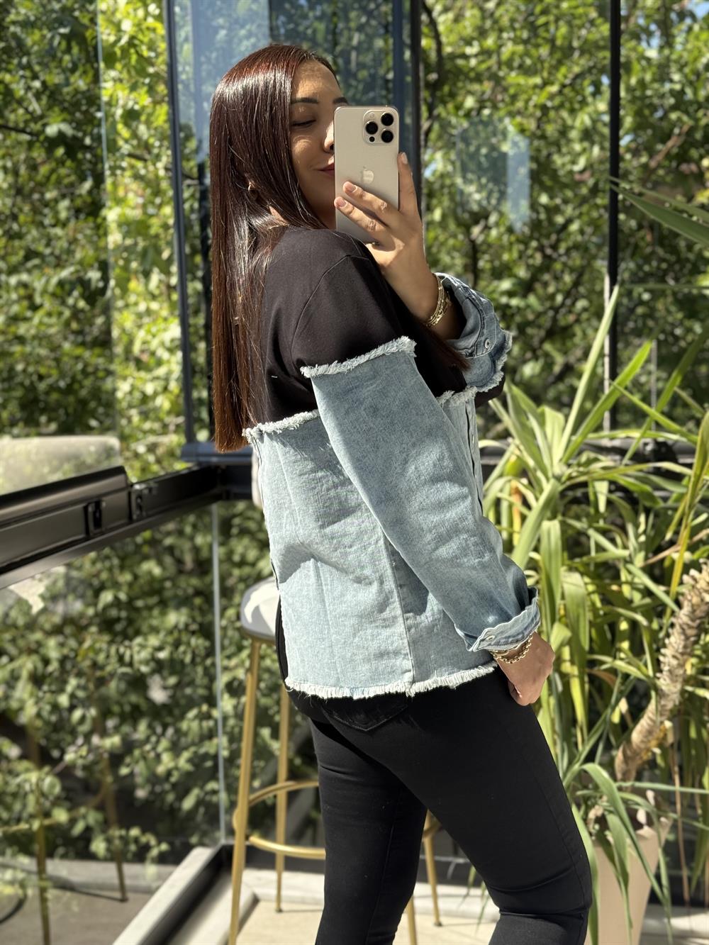 Kot Parça Detaylı Sweatshirt Siyah