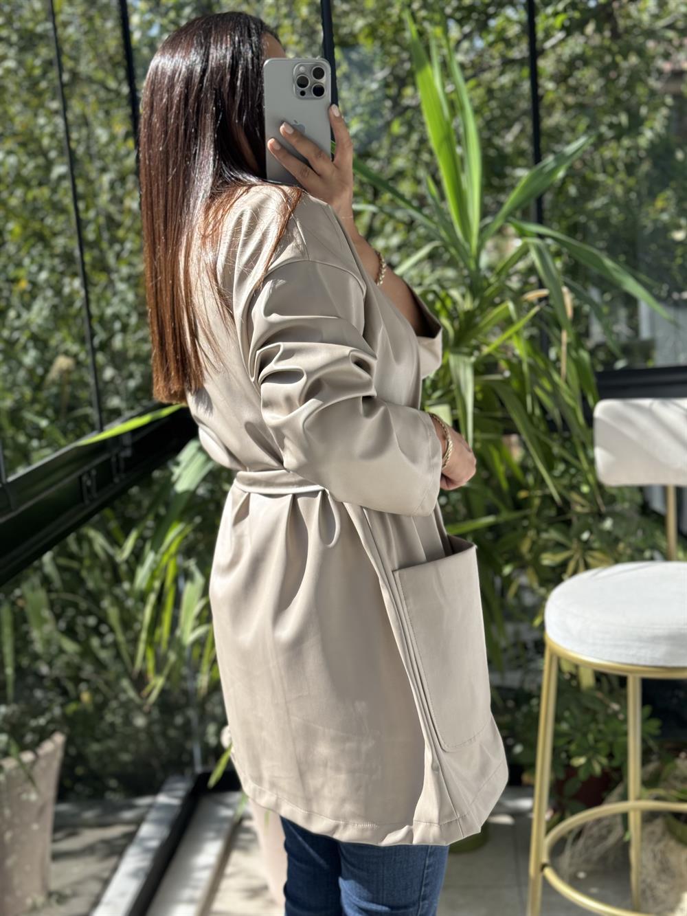 Kuşaklı Deri Ceket Vizon