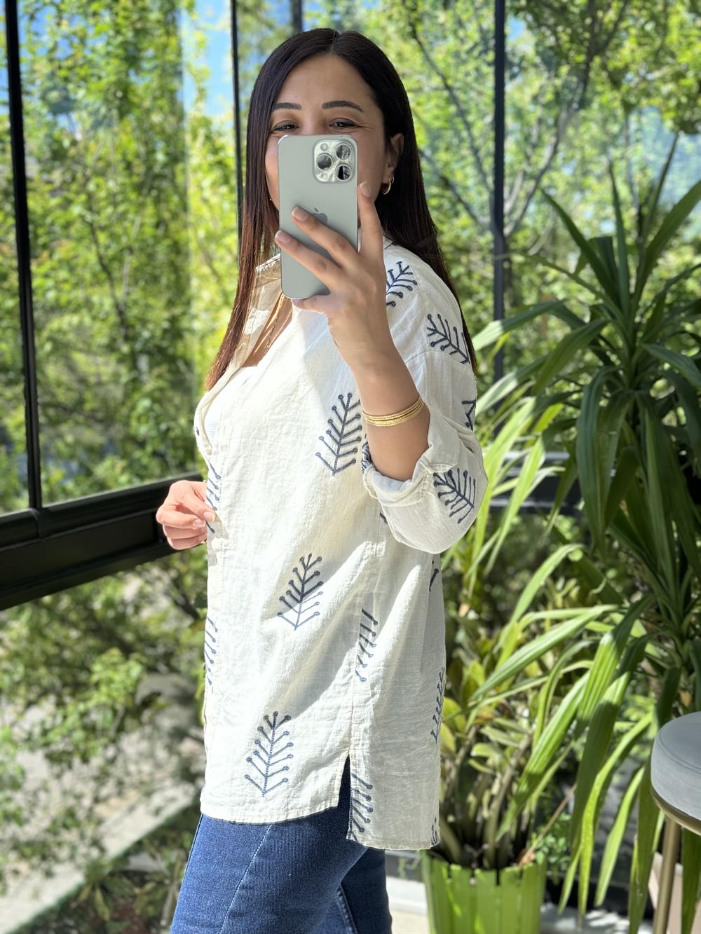 Lacivert İşlemeli Premium Kalite Gömlek