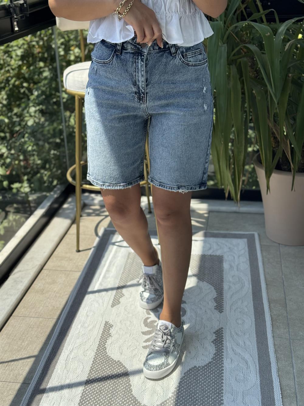 Lazerli Şehirboy Denim Şort Mavi