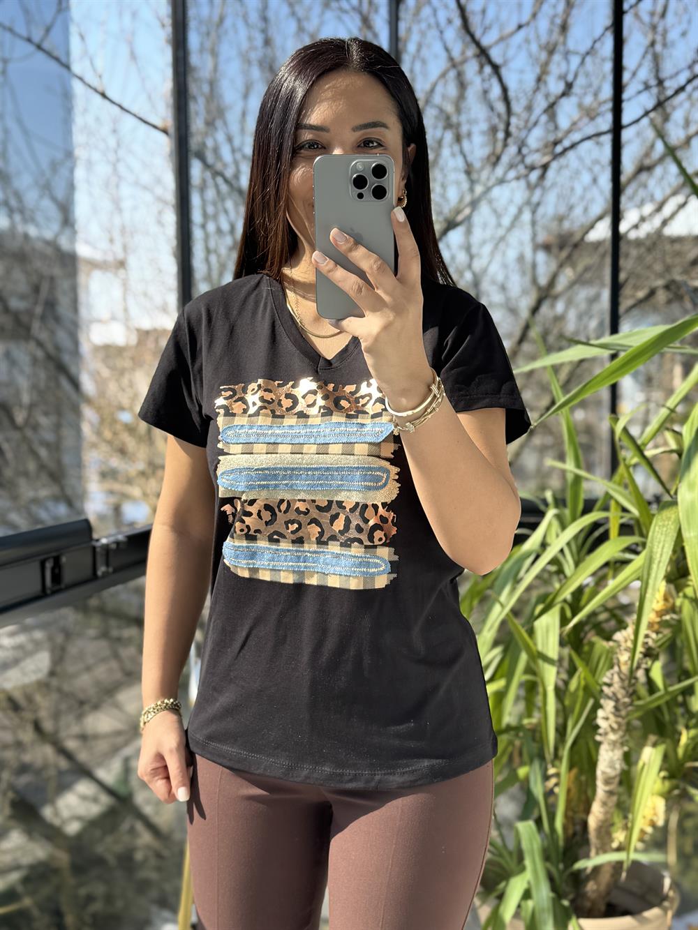 Leopar Baskı Dokuma Detaylı Tişört Siyah