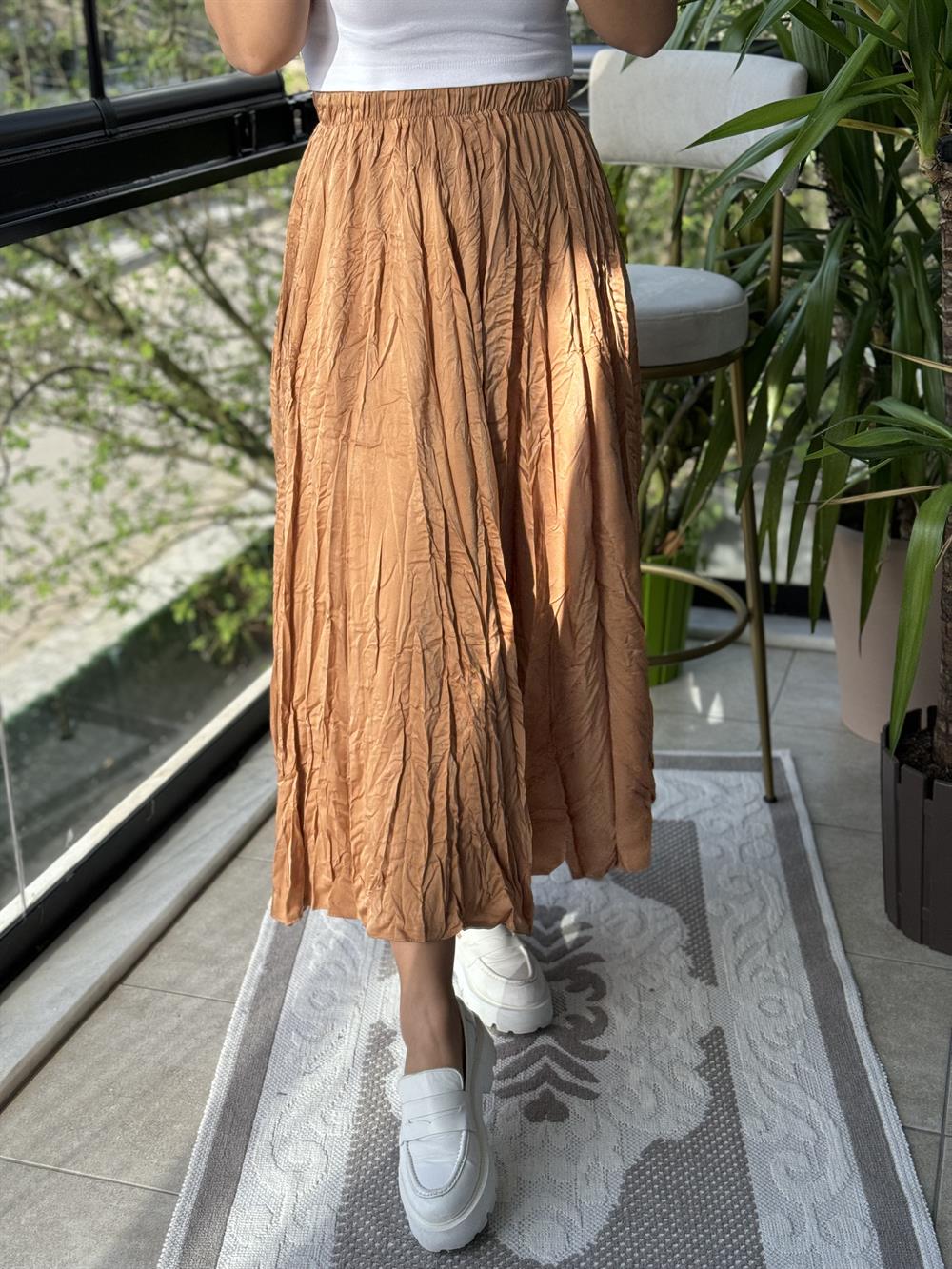 Lüx Kalite Etek Yavruağzı