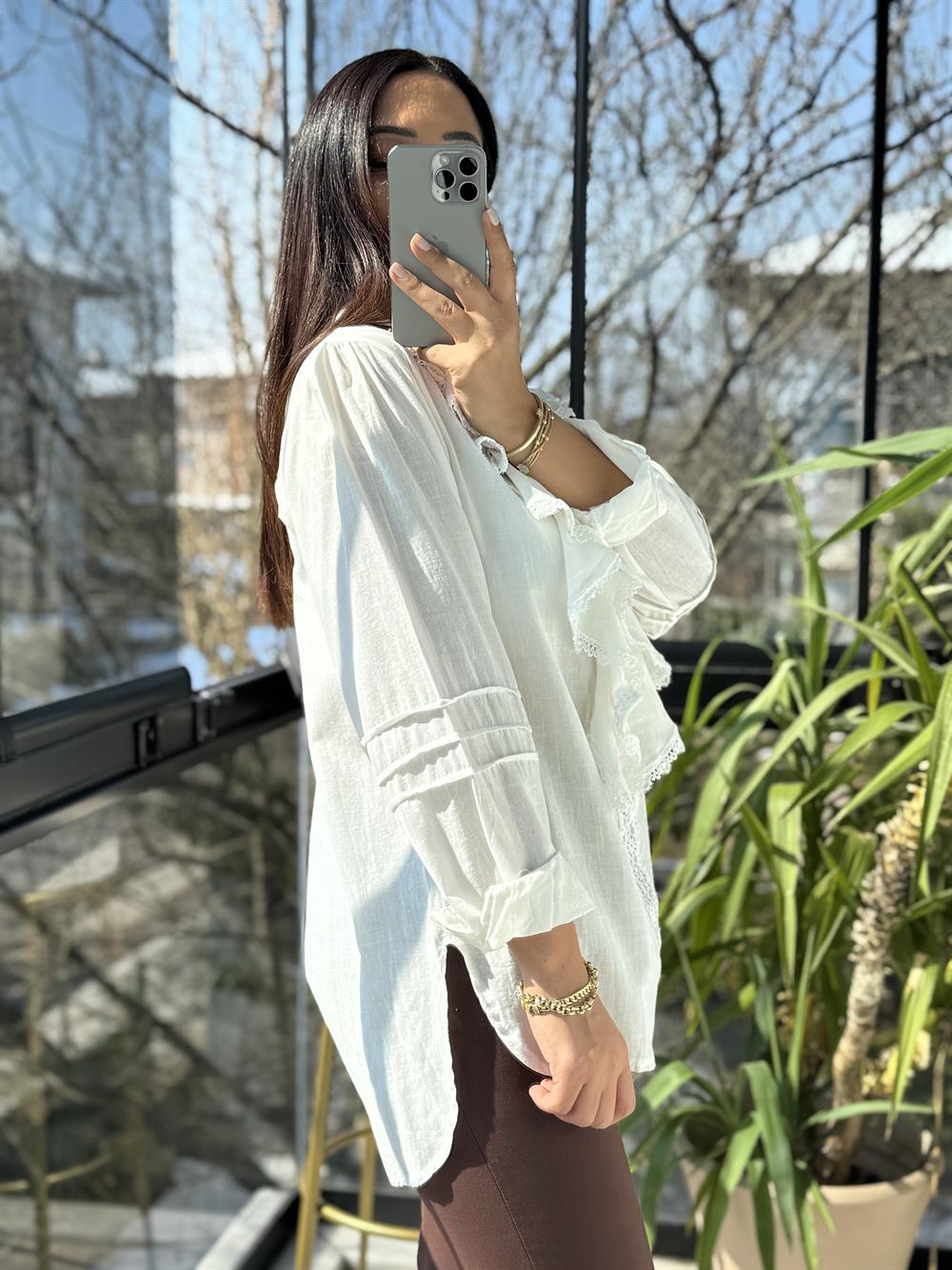 Matmazel Fırfır Yaka Dantelli Gömlek Beyaz