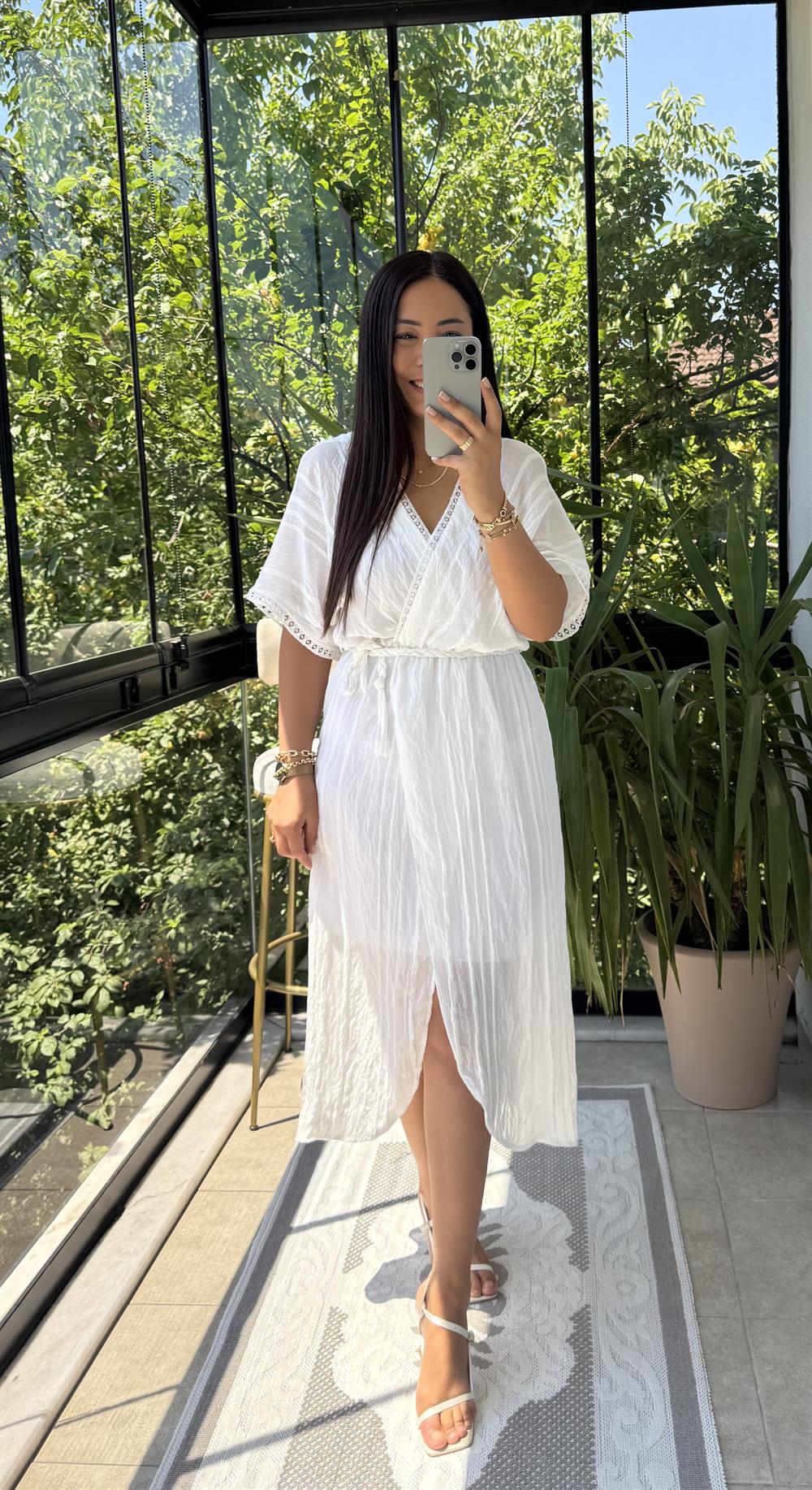 Nakışlı Kruvaze Elbise Beyaz