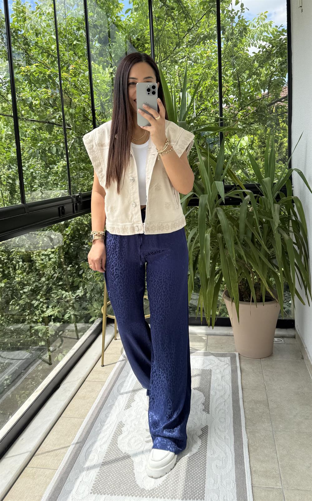 Nakışlı Yelek Bej