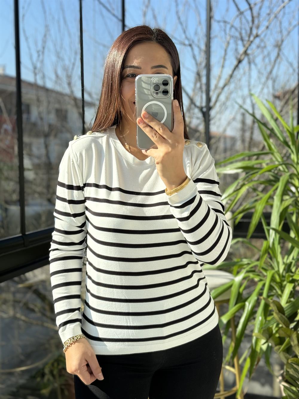 Omuz Düğmeli Merserize Siyah Çizgili