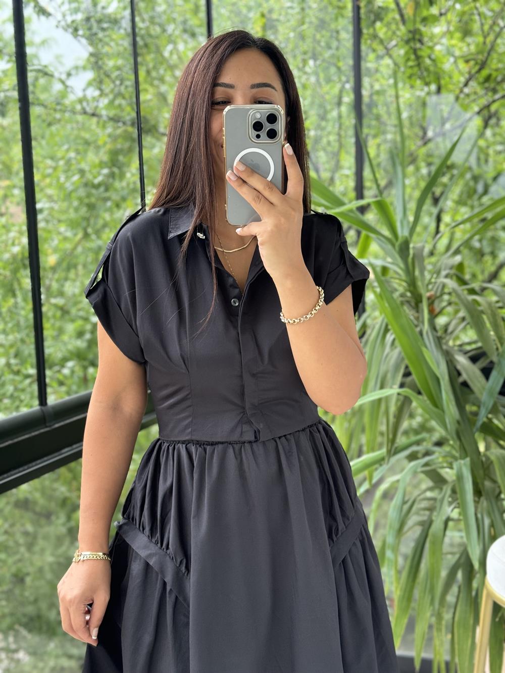 Omuz Düğmeli Saten Siyah