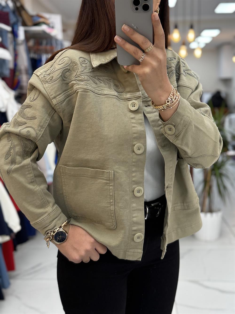 Omzu Nakışlı Gabardin Ceket Haki Yeşili