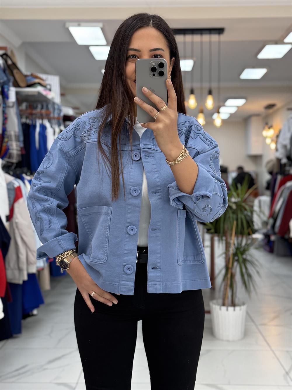 Omzu Nakışlı Gabardin Ceket Mavi