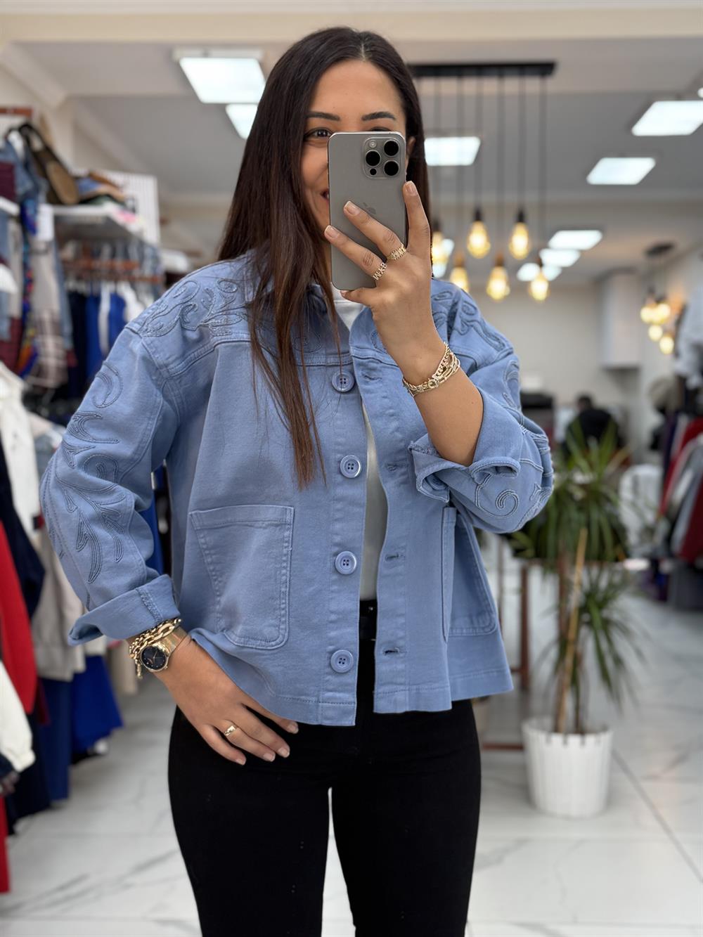 Omzu Nakışlı Gabardin Ceket Mavi