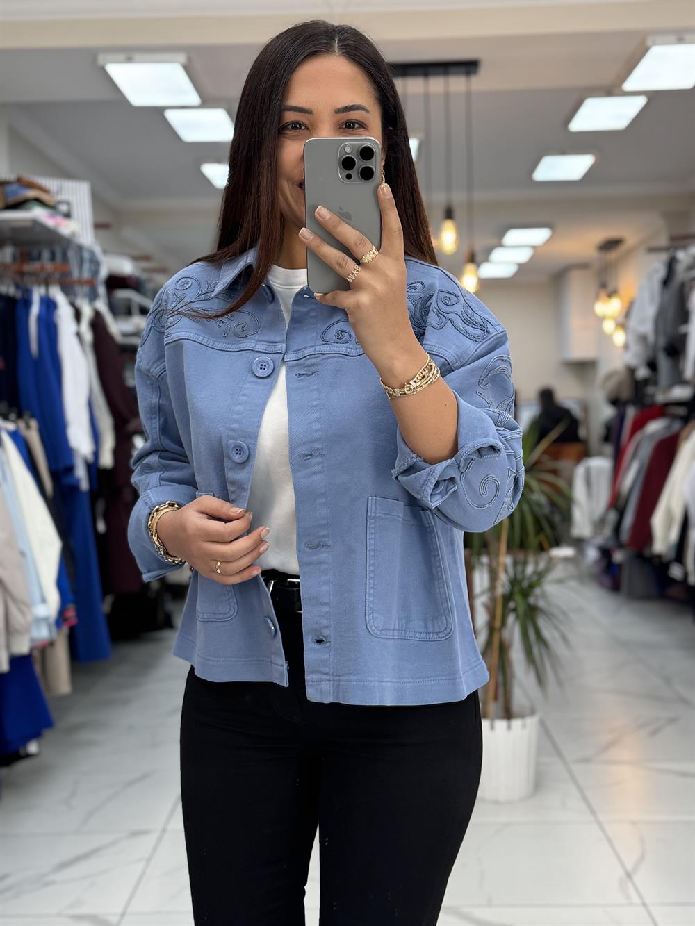 Omzu Nakışlı Gabardin Ceket Mavi