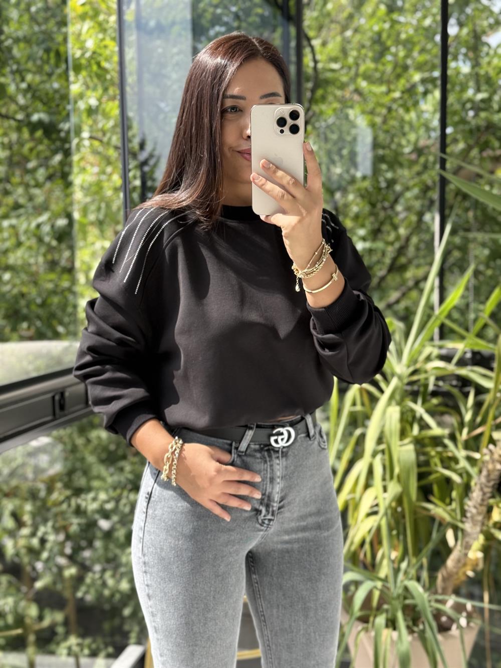 Omzu Sıra Taşlı Sweatshirt Siyah
