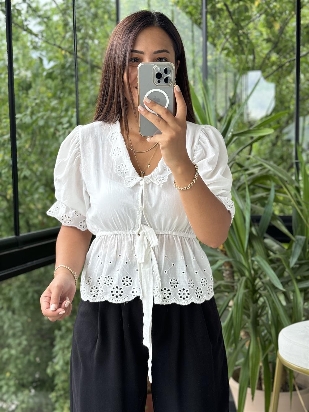 Önden Bağlamalı Fisto Detaylı Gömlek Beyaz