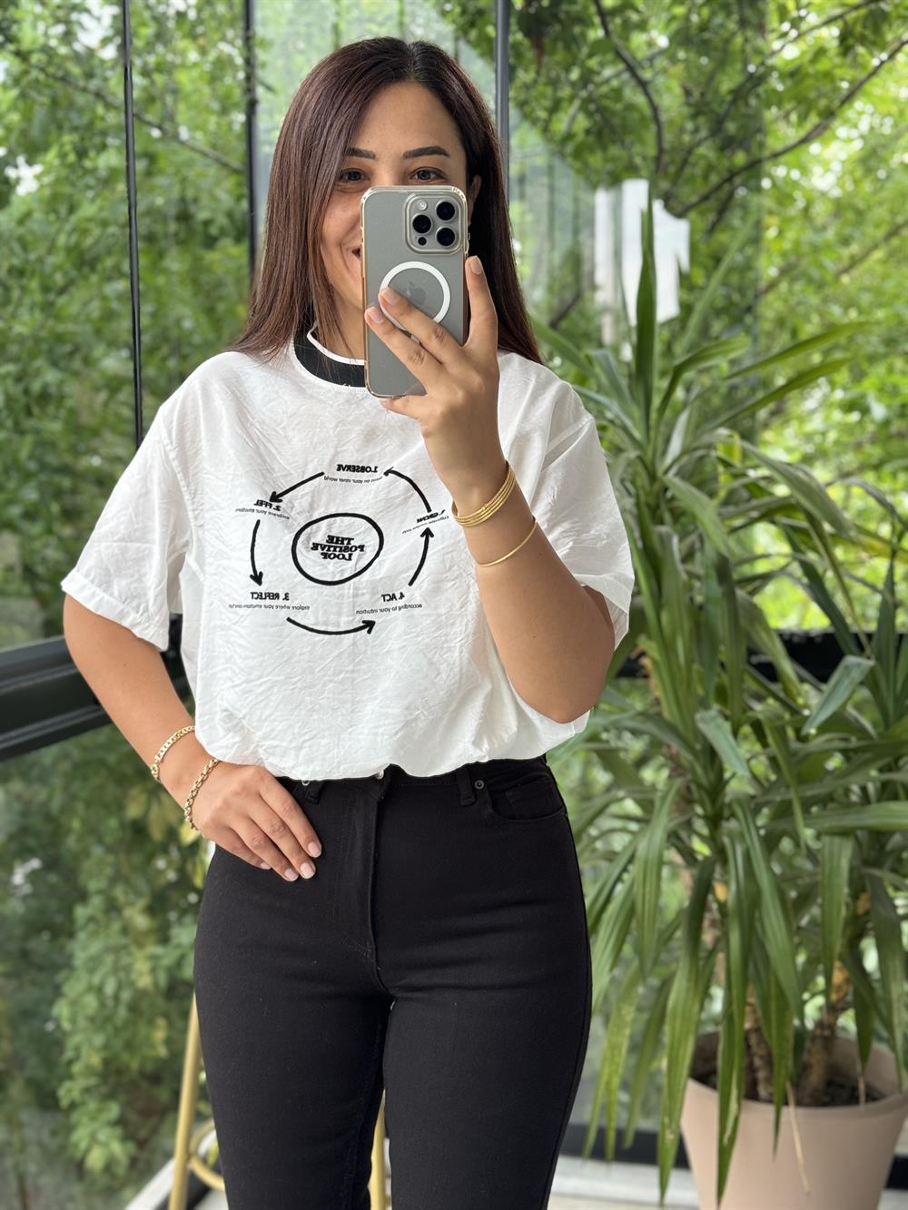 Önü Baskılı Tasarım Tişört Beyaz