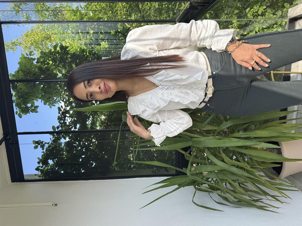 Önü Fırfırlı Bluz Gömlek Ekru