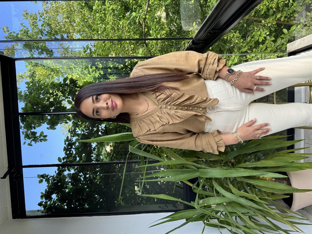 Önü Fırfırlı Bluz Gömlek Kahve