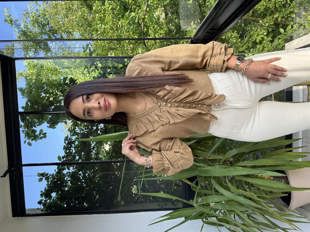 Önü Fırfırlı Bluz Gömlek Kahve