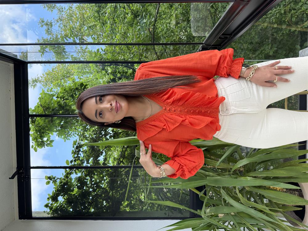 Önü Fırfırlı Bluz Gömlek Nar Çiçeği