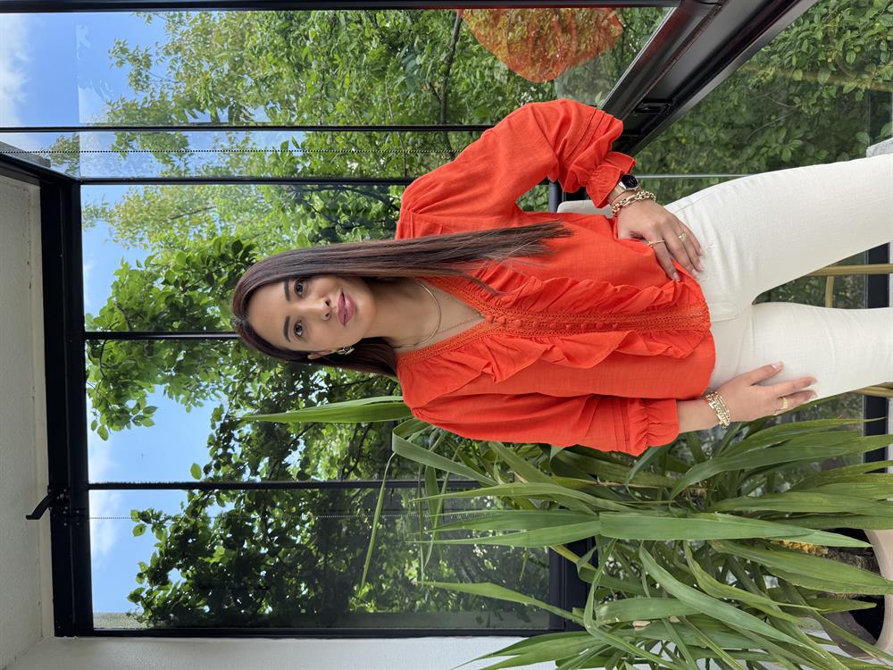 Önü Fırfırlı Bluz Gömlek Nar Çiçeği