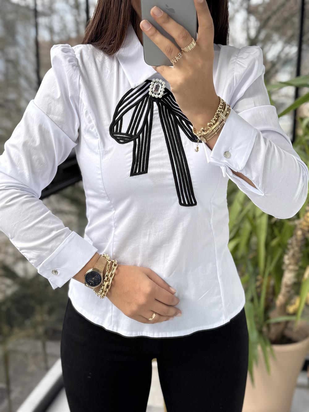 Önü Nakışlı Arkası Fermuarlı Gömlek Beyaz