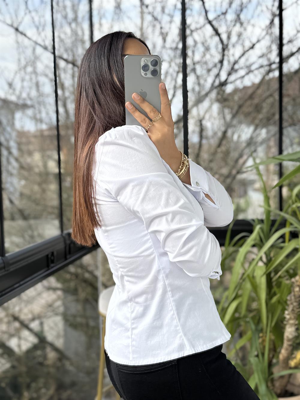 Önü Nakışlı Arkası Fermuarlı Gömlek Beyaz