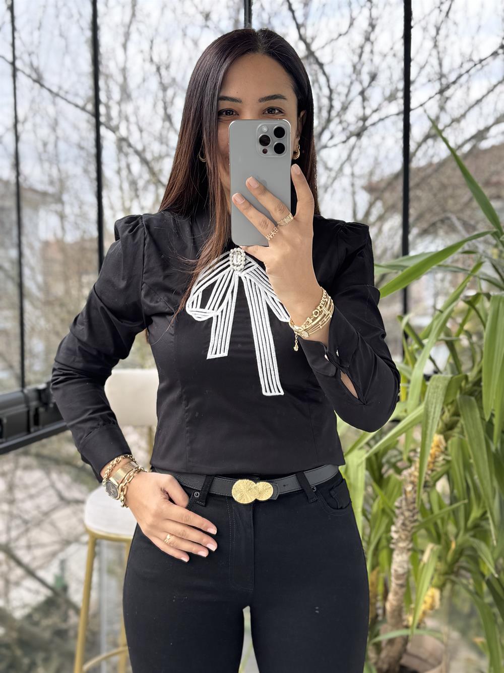 Önü Nakışlı Arkası Fermuarlı Gömlek Siyah