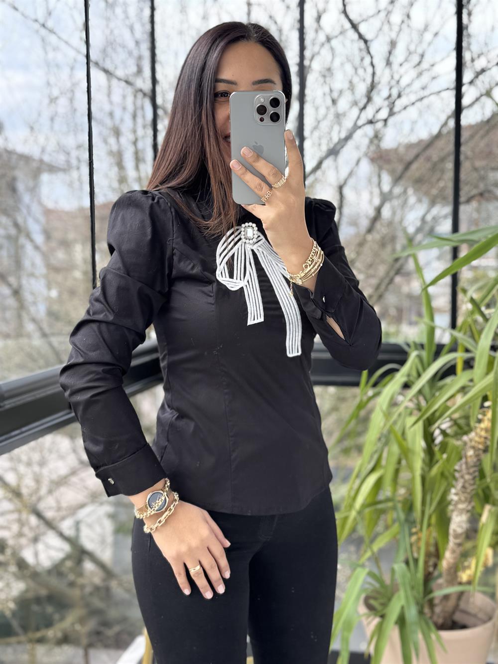 Önü Nakışlı Arkası Fermuarlı Gömlek Siyah